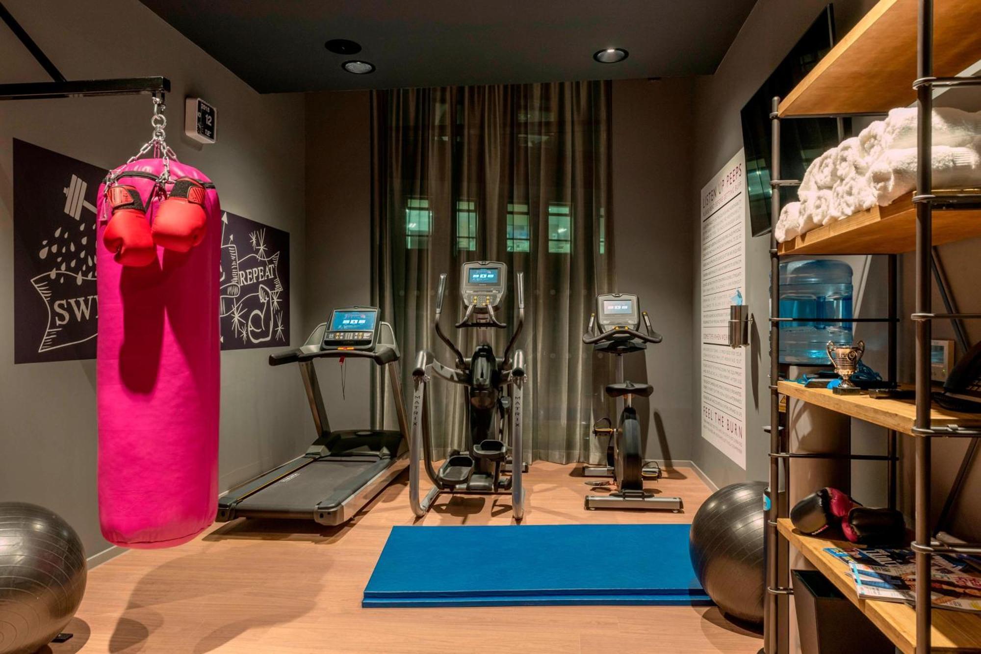 Moxy Glasgow Merchant City — Photos 3
